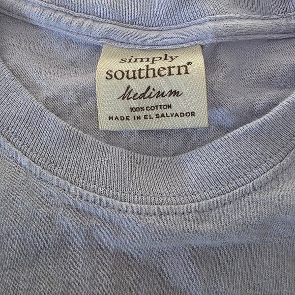 Simply Southern "Be Comfortable in Your Own Shell" Tee Shirt Size Medium - Picture 5 of 7